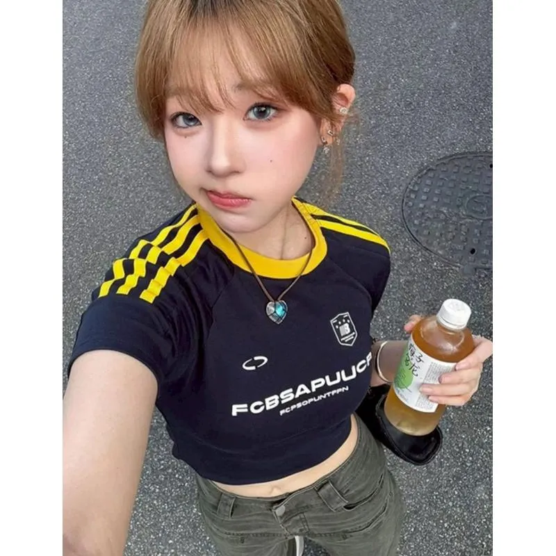 CU｜B193 CU🇰🇷運動混搭街頭感🖤撞色條紋字母印花短版T恤上衣/短版上衣